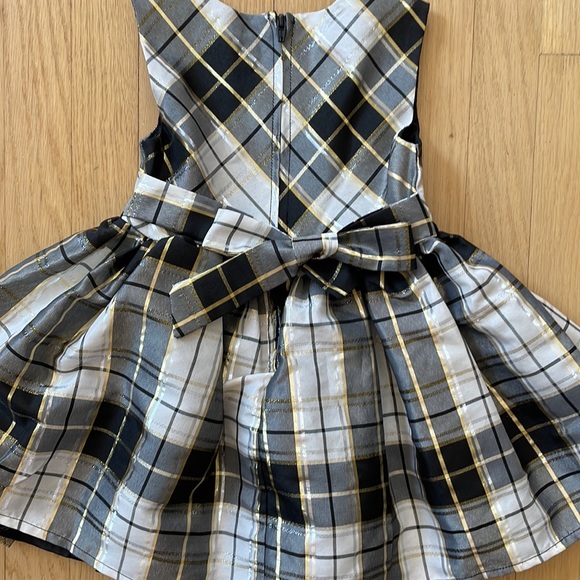 Gorgeous black, white, gold and silver formal dress for toddler - Picture 2 of 4